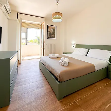 Skyline - View On Ghirlandina Appartement Modène