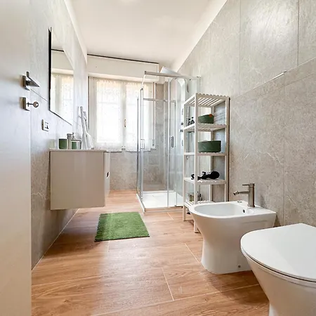 Skyline - View On Ghirlandina Appartement Modène