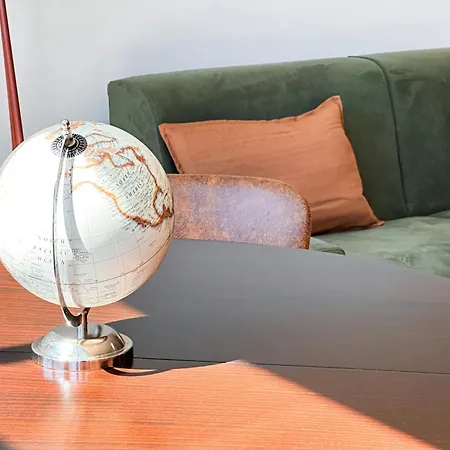 Skyline - View On Ghirlandina * Modène