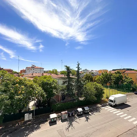 Skyline - View On Ghirlandina Apartamento