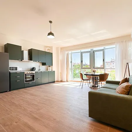 Skyline - View On Ghirlandina Appartement Modène