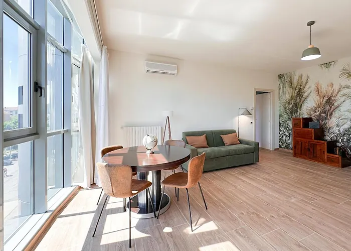 Skyline - View On Ghirlandina *